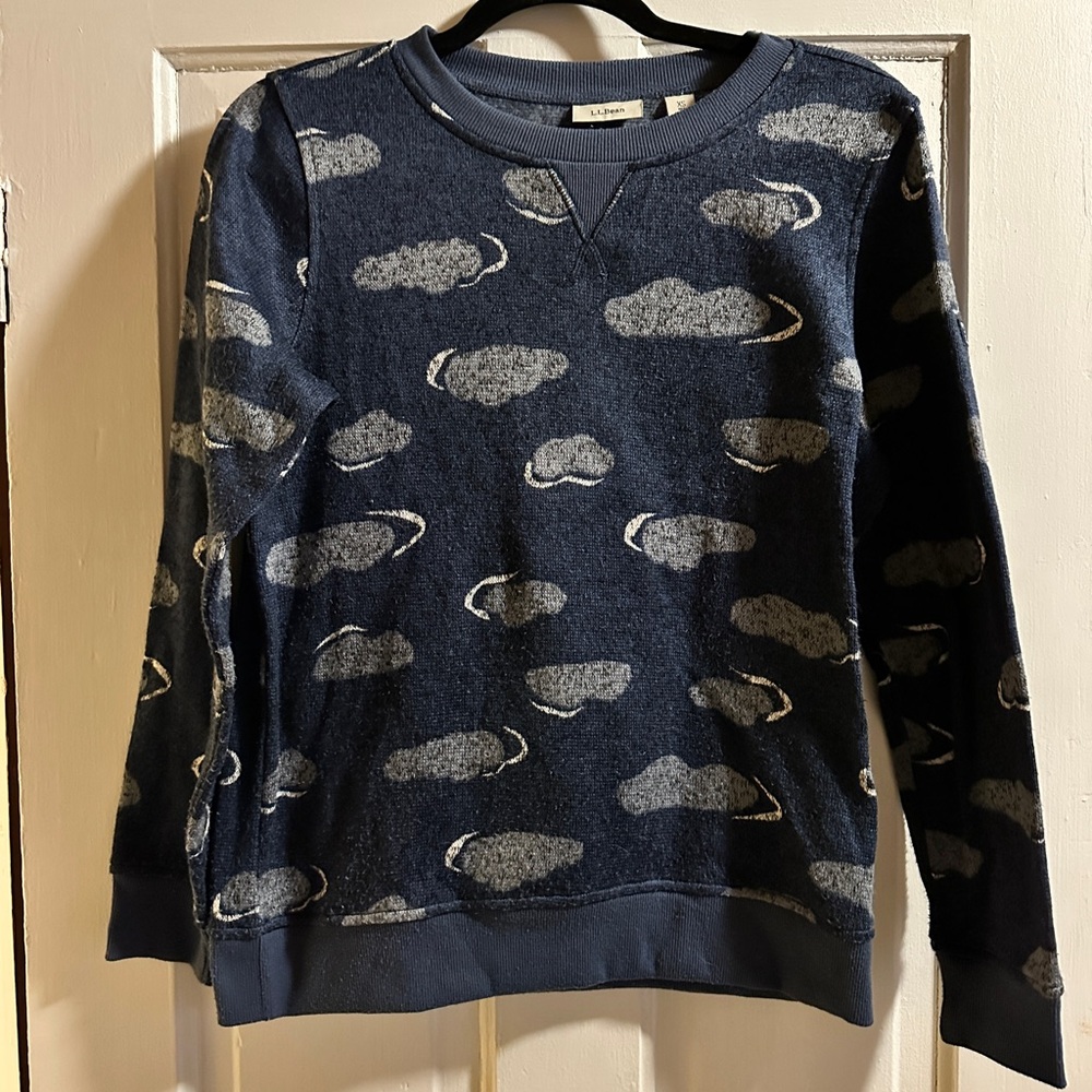 L.L. Bean Navy and Gray Cloud Pattern Crewneck Sweater